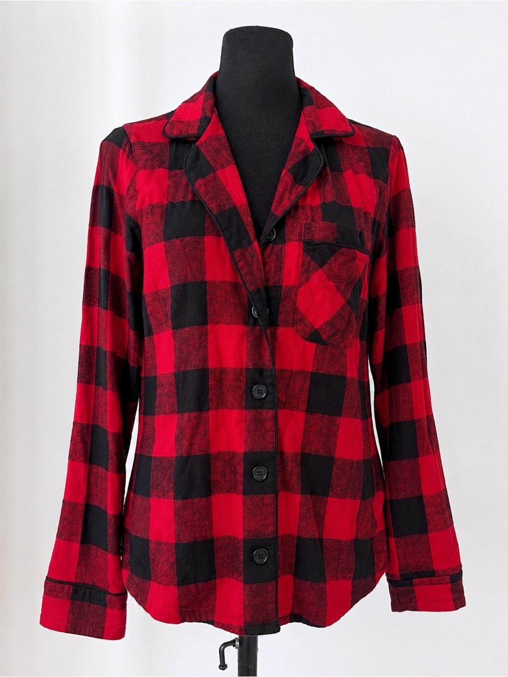 RED AND BLACK PLAID BUTTON UP LONG SLEEVE SLEEP SHIRT
